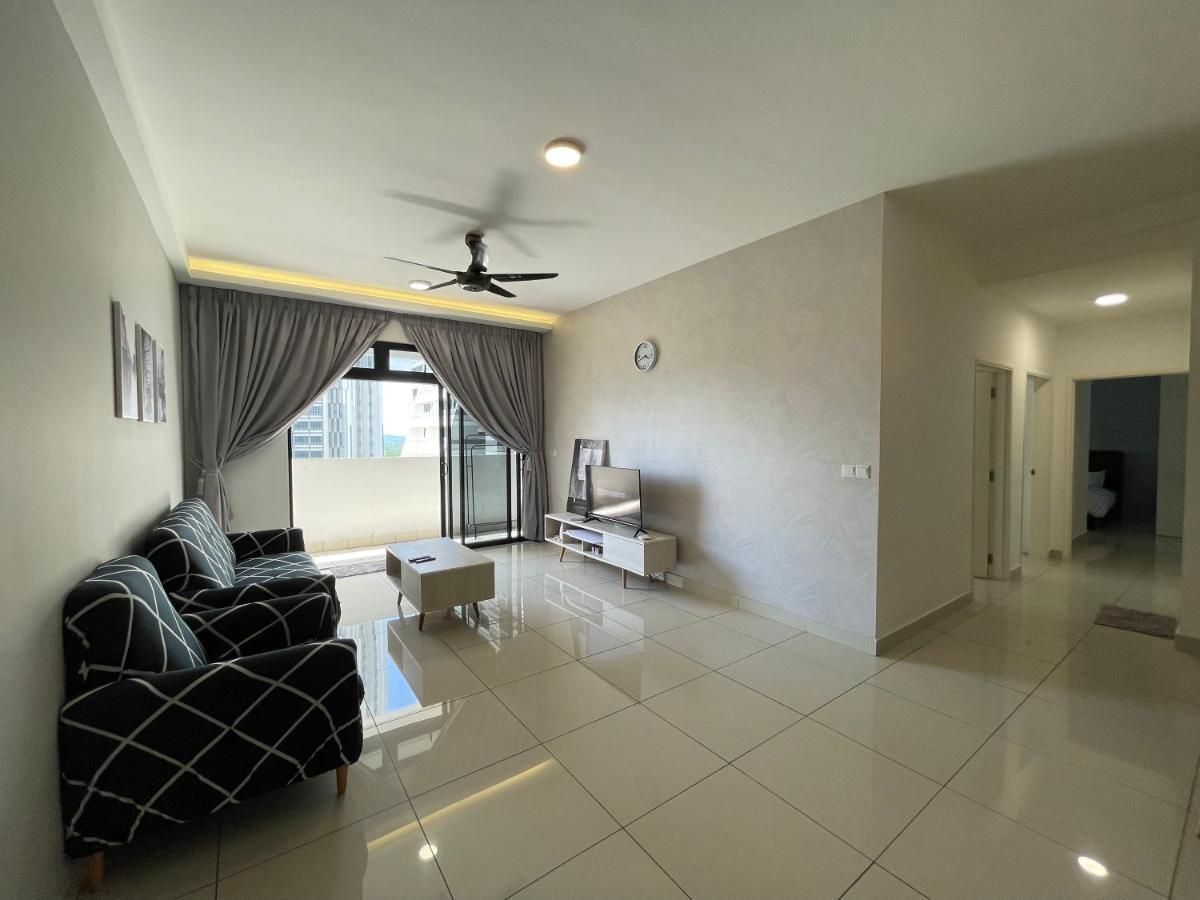 Meridin Medini By Wp Homestay Nusajaya  Esterno foto