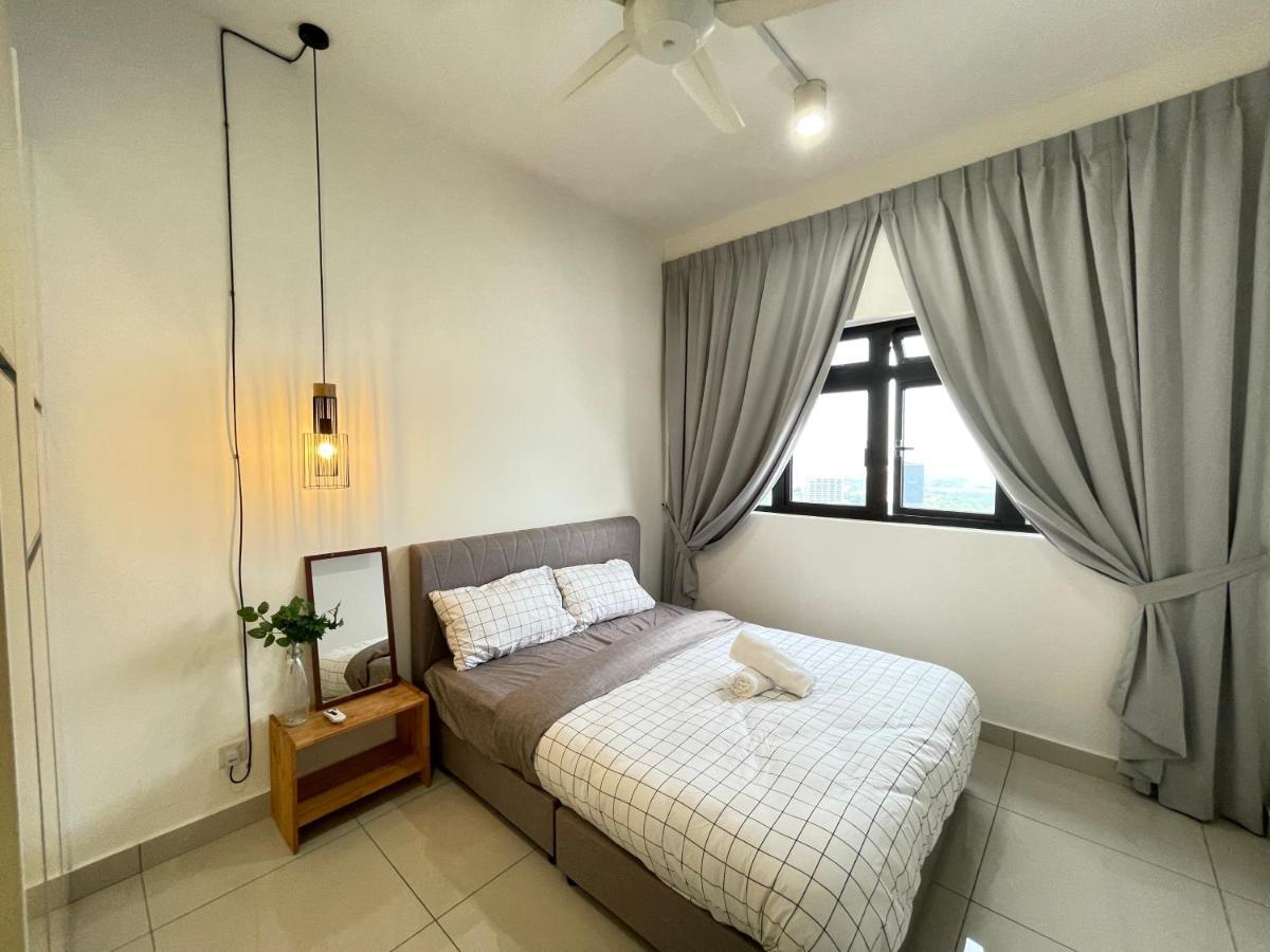 Meridin Medini By Wp Homestay Nusajaya  Esterno foto