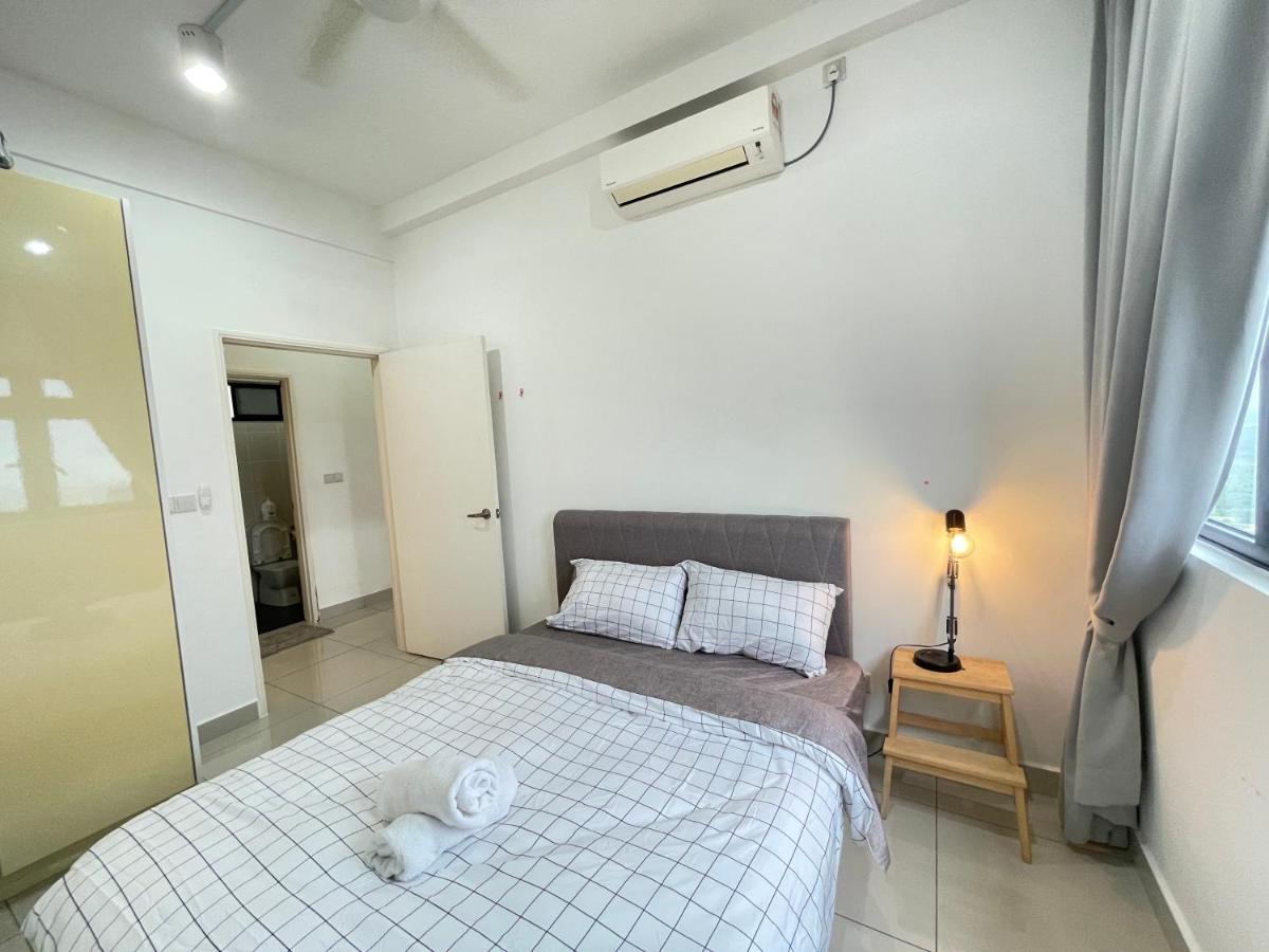 Meridin Medini By Wp Homestay Nusajaya  Esterno foto