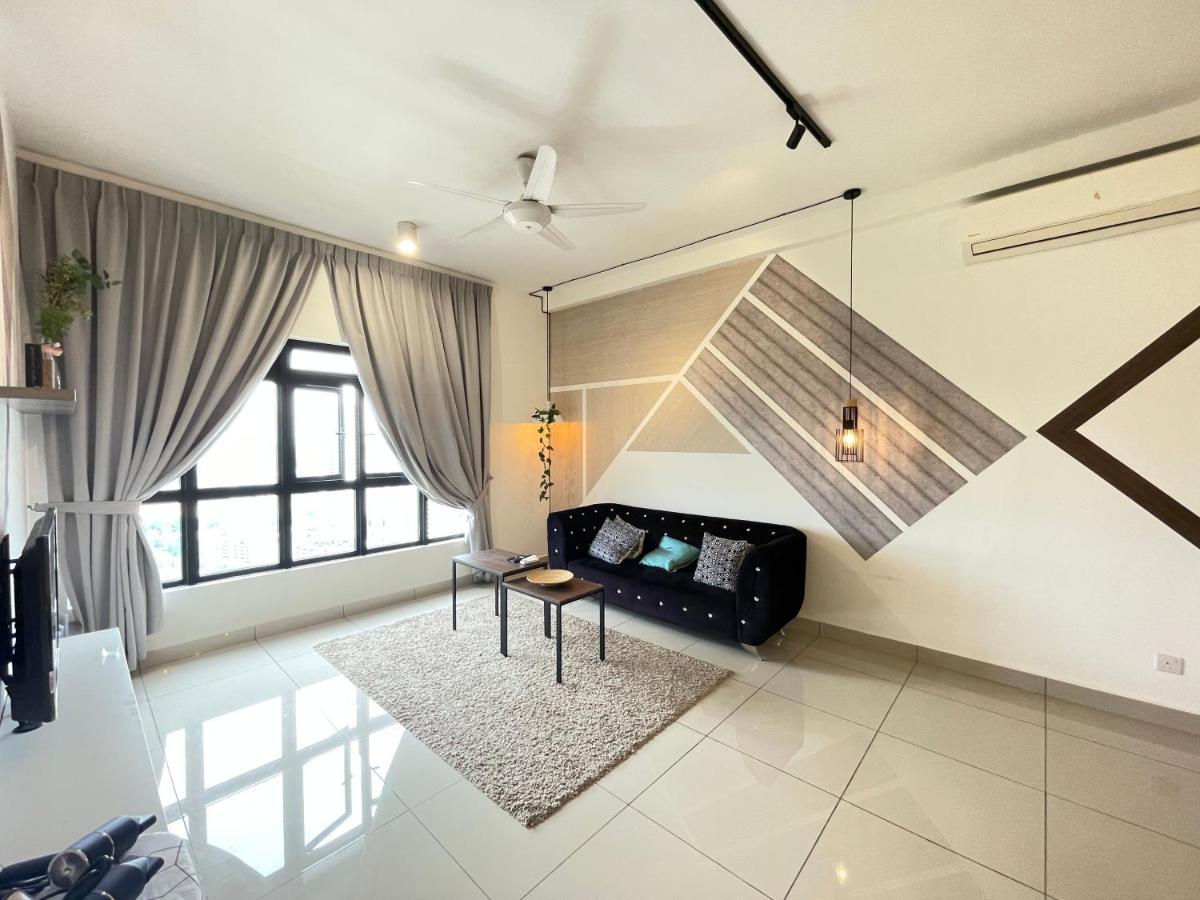 Meridin Medini By Wp Homestay Nusajaya  Esterno foto